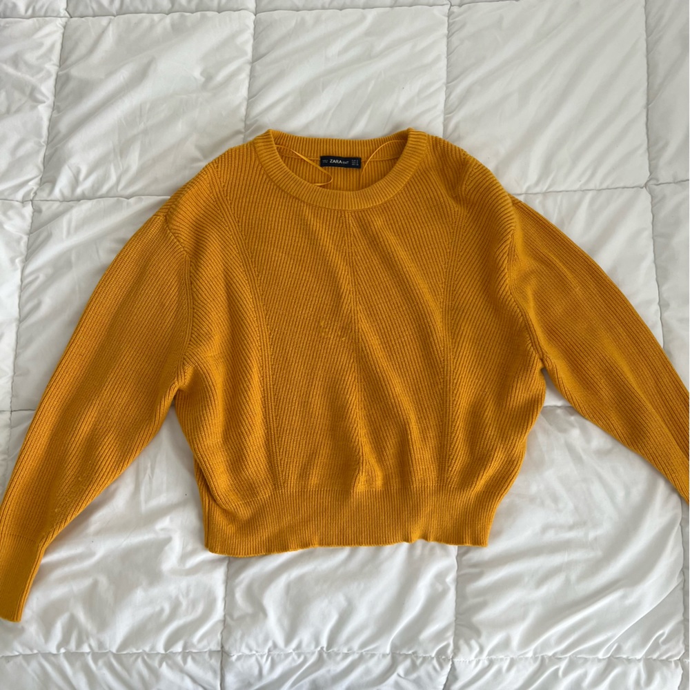 Zara Knit Sweater -size small